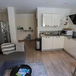 Peace In The City 2 Bedrooms 57M2 Ultra Central