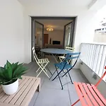 Le Lac Au Bout De La Rue - Garage Et Balcon A Deux Pas Du Centre