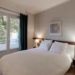 Le Sommeiller - Apartment For 2-4 People With Balcony In The Center