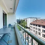 Allure - 2 Bedroom Apartment With Balcony In The Centre Of Annecy