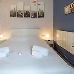 Studio For 2 Located In The City Center