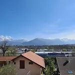 bel appartement en rez-de-jardin Annecy
