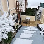 bel appartement en rez-de-jardin Annecy
