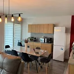 Nice Businessflat, Center, Free Parking, Business Or Holidays