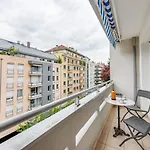 Le Carnot 84 - Beau T3 dans le Centre Ville et proche du Lac