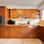 Le Carnot 84 - Beautiful T3 In The City Centre And Close To The Lake