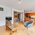 Le Carnot 84 - Beau T3 dans le Centre Ville et proche du Lac