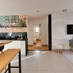 Appartement 3 Chambres - 6 People With Wifi & Parking