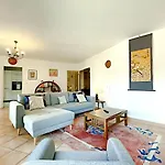3 Bedroom - Heart Of Annecy - No Wifi