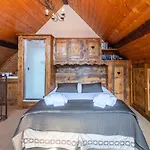 Douce Folie Annecienne Furnished Flat