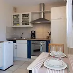 Appartement Proche Lac Et Commerces