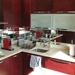 Appartement Lumineux De 90 M2 Situe En Centre Ville