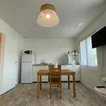 Le Bout Du Lac Studio Renove Avec Balcon Et Vue Sur La Montagne