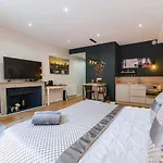 Charming Studio In The Heart Of The Pedestrian Area