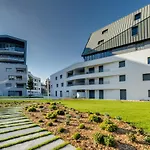 Le Paradis - Beautiful T2 Ideally Located With Garage