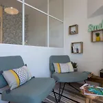 Studio Hyper Center 100M From The Lake!