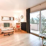 Nice Apartment With Balcony Very Close To The City Center