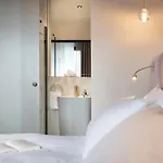 Hebe Hotel