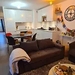 Aux Premieres Loges - Vue Lac