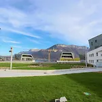 Le Nid Du Lac D\'Annecy