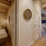 Le Balcon Perriere II - Charming Apartment With Direct View Of The Thiou