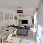 Joli T2 De 50 M2 En Centre Ville Avec Garage