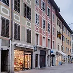 Chaleureux Plein Centre Ville Et Proche Du Lac