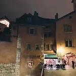 Gite Urbain Au 2Bis - Annecy
