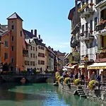 Annecy - Appartement 2 Pieces Renove, Proche Lac Et Centre-Ville, Avec Parking - Fr-1-432-76