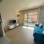Quai Des Cordeliers, Balcon Et Vieille Ville