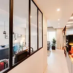 L\'Envolee - Charming T2 With Terrace Air Conditioning