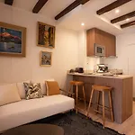 La Suite Du 10 - Nice Studio With View On The Canal And The Castle
