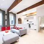 Annecy Rent Lodge, Altaï