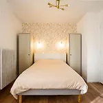 The Golden White, Annecy