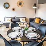 Majord\'Home - Suite & Lake - Proche Lac-Classe ***
