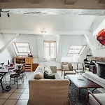 Le White Flat Exceptionnel Proche Lac