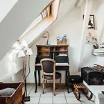 Le White Flat Exceptionnel Proche Lac