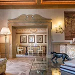 Annecy Historical Center - 165 Square Meter - 3 Bedrooms & 3 Bathrooms