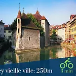 Homey Earl - Hypercentre - Proche Gare - Sauna Privatif - Balcon Prive - Wifi Gratuit