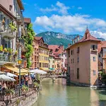 La Perle Du Thiou - Charmant T3 Au Centre D\'Annecy Avec Parking Prive