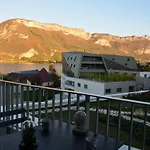 Paradis Vue Lac Et Montagnes