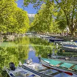 Le Fier Pied A Terre A Annecy