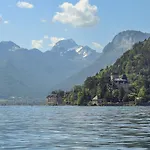 Le Fier Pied A Terre A Annecy