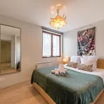 Aux Portes De L\'Imperial Palace, Lla Selections By Location Lac Annecy