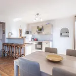 Albigny Imperial - Confortable Flat Near The Lake