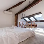 Sous Les Toits D\'Annecy, Un Appartement Irresistible Pour 1 A 6 Personnes En Plein Coeur De Ville