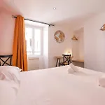 A L\'Aventure ! Joli T2 Avec Balcon Centre Ville