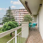 Beautiful Apartment 5 Minutes From The Lake