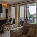 Gambetta Calme Et Confort Avec Balcon A Annecy