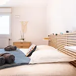 Annecy L\'Elegance : Grande Chambre/Stationnement